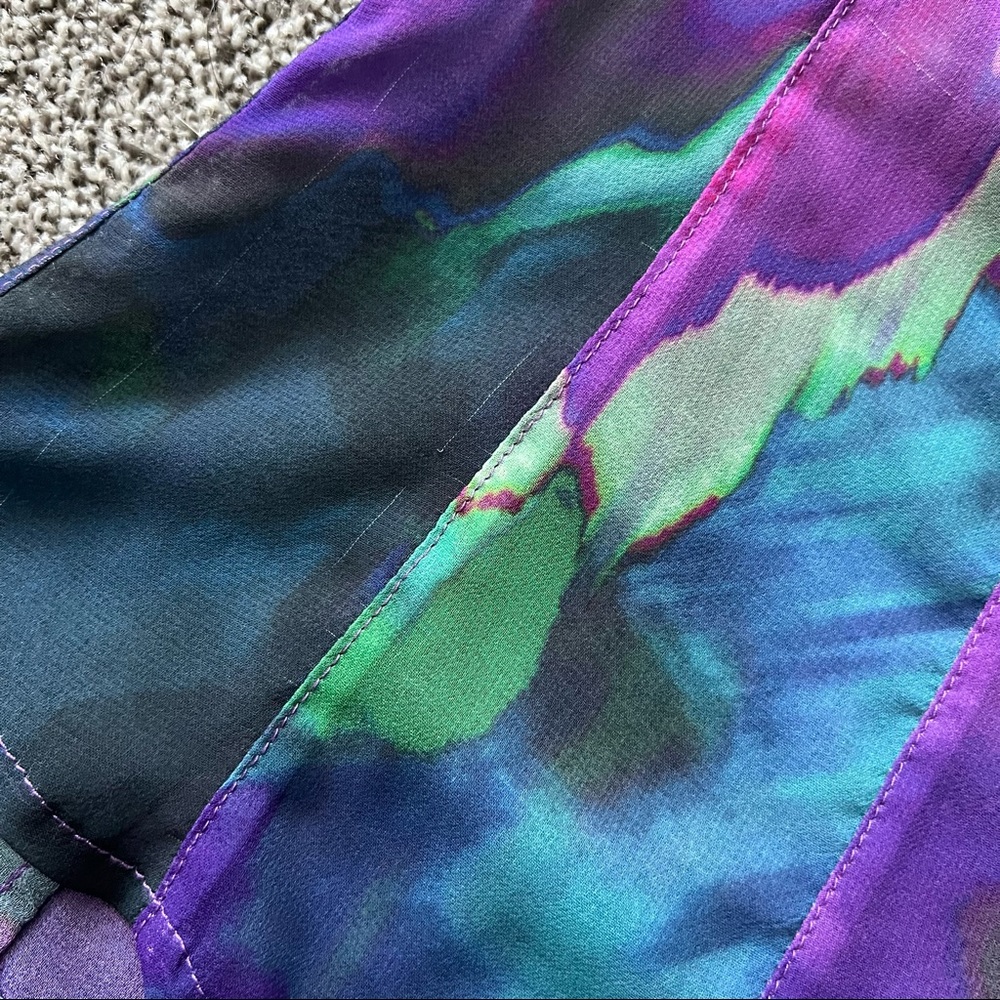 Express ruffle top. - Picture 5 of 7